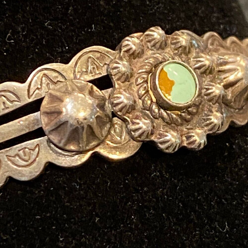 Sanford Navajo Turquoise Cuff - Picture 5 of 11